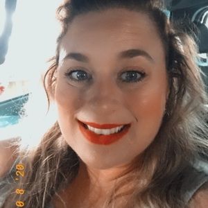 Meet your Posher, Steffy